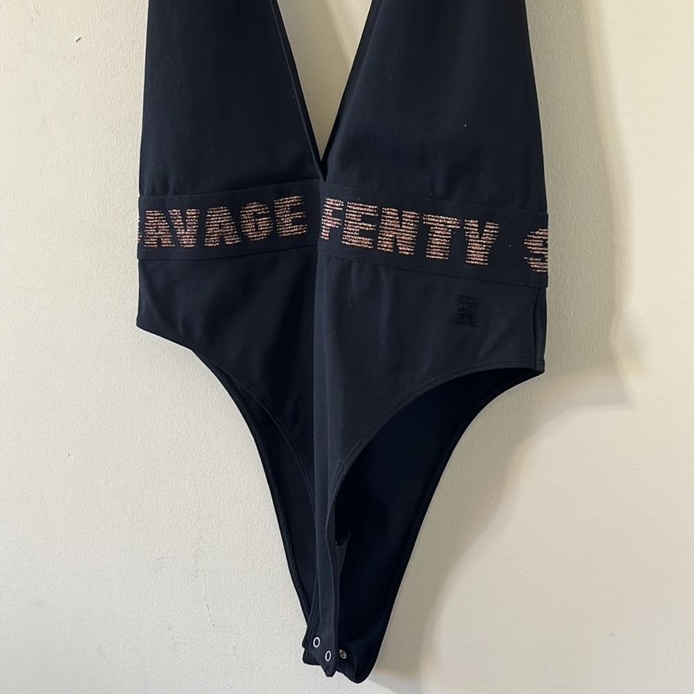 Savage X Fenty Rose Gold Logo Halter Plunge Bodysuit Black Caviar Size M - Picture 5 of 11